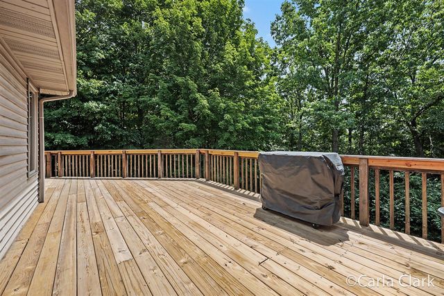 9899 Twelve Point Drive, Rockford, MI 49341