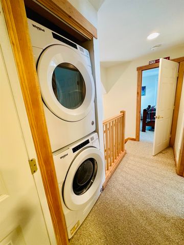 39B Kingswood Road, Dover, VT 05356