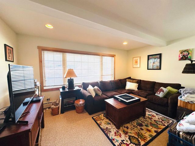 39B Kingswood Road, Dover, VT 05356