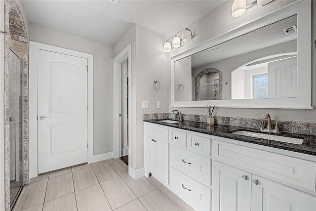 1201 Spring Hollow Road, Bentonville, AR 72713