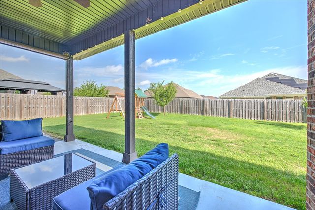 1201 Spring Hollow Road, Bentonville, AR 72713