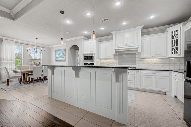 1201 Spring Hollow Road, Bentonville, AR 72713