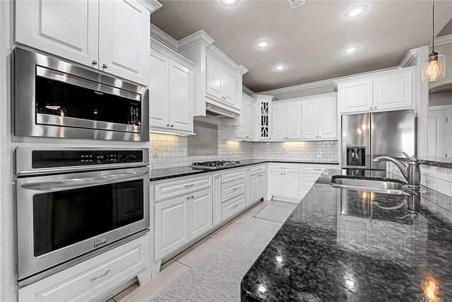 1201 Spring Hollow Road, Bentonville, AR 72713