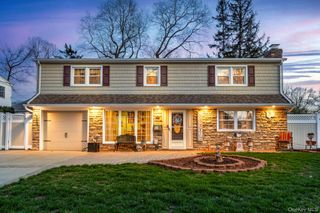 3628 Princeton Drive N, Wantagh, NY 11793