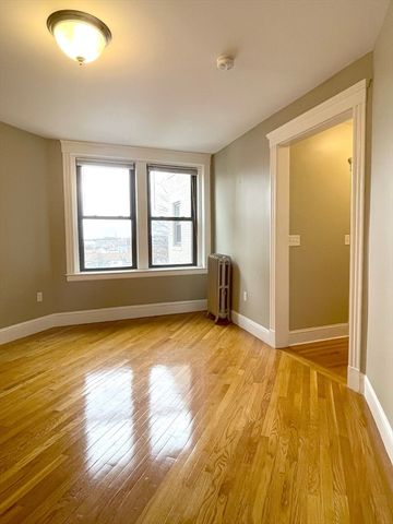 660 Huntington Avenue 59, Boston, MA 02115