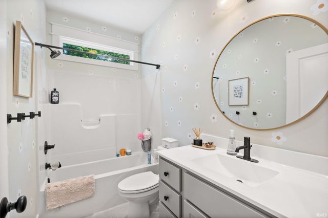5500 N 225 West, West Lafayette, IN 47906