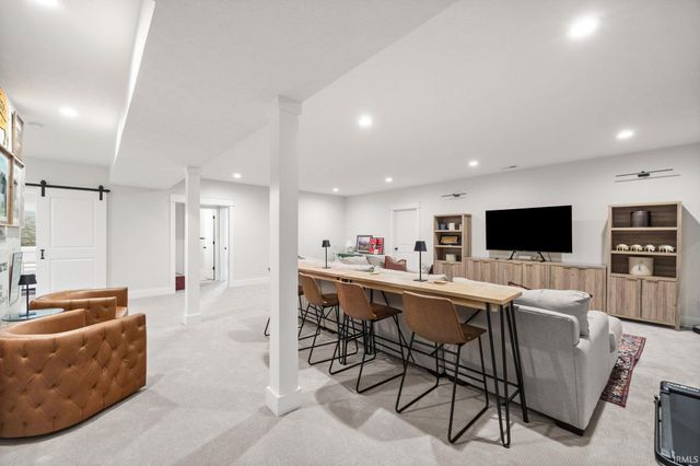 5500 N 225 West, West Lafayette, IN 47906