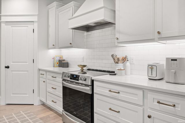 5500 N 225 West, West Lafayette, IN 47906