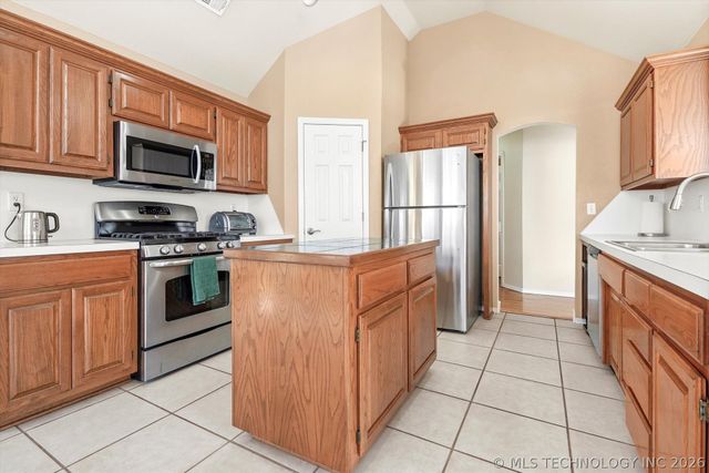 11527 S 105th Avenue, Bixby, OK 74008