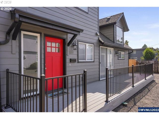 1117 6TH St, Salem, OR 97304