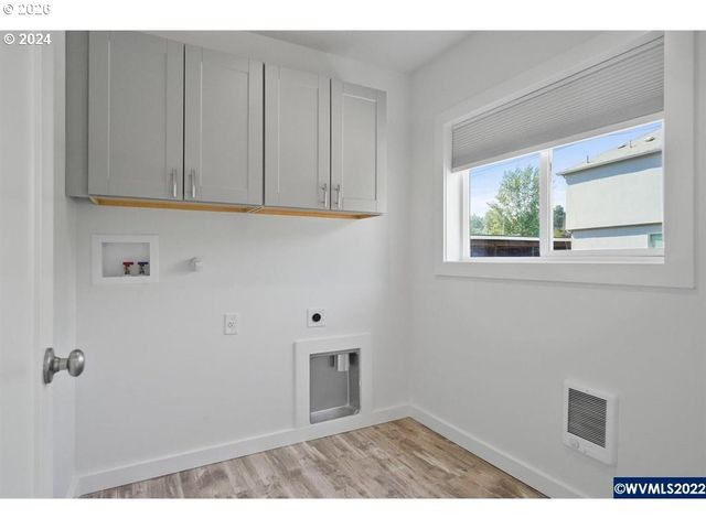 1117 6TH St, Salem, OR 97304