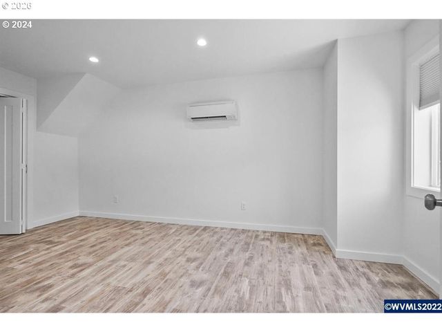 1117 6TH St, Salem, OR 97304