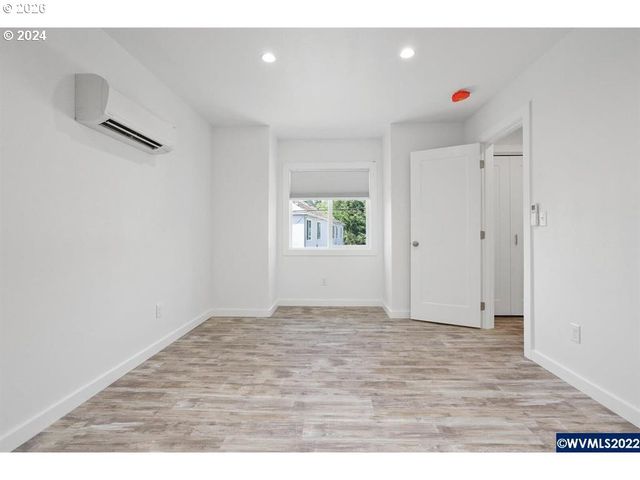 1117 6TH St, Salem, OR 97304