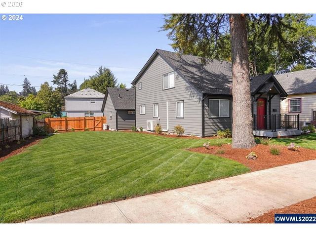 1117 6TH St, Salem, OR 97304