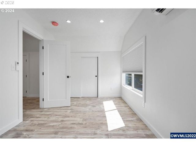 1117 6TH St, Salem, OR 97304