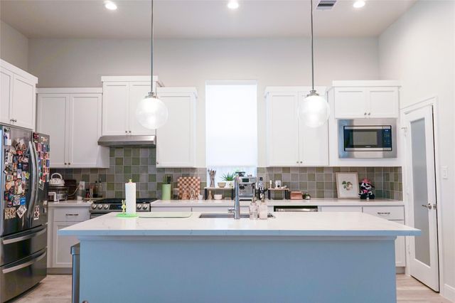 2718 Grand Fountains Drive H, Houston, TX 77054