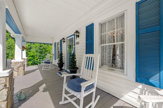 1231 Caldwell Place NW, Lenoir, NC 28645