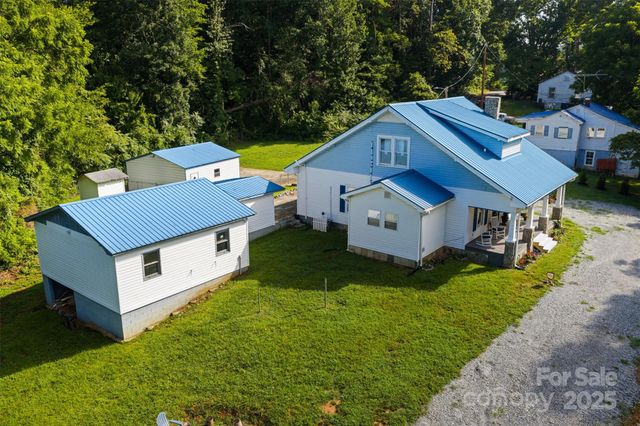 1231 Caldwell Place NW, Lenoir, NC 28645