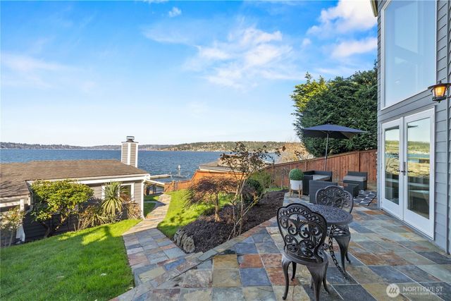 17714 SE 40th Place, Bellevue, WA 98008