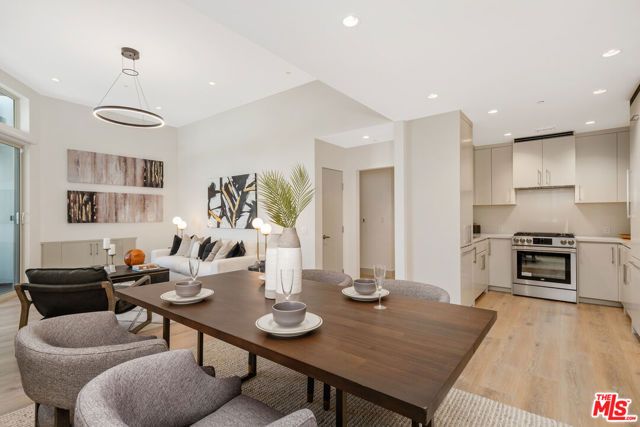 130 S Sepulveda Boulevard 411, Los Angeles, CA 90049