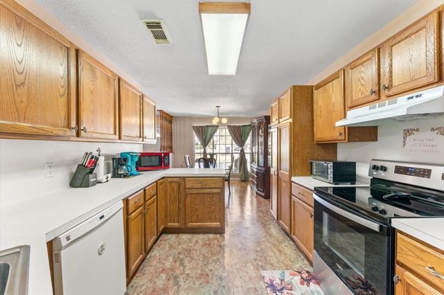 7307 Nickaburr Creek Drive, Magnolia, TX 77354