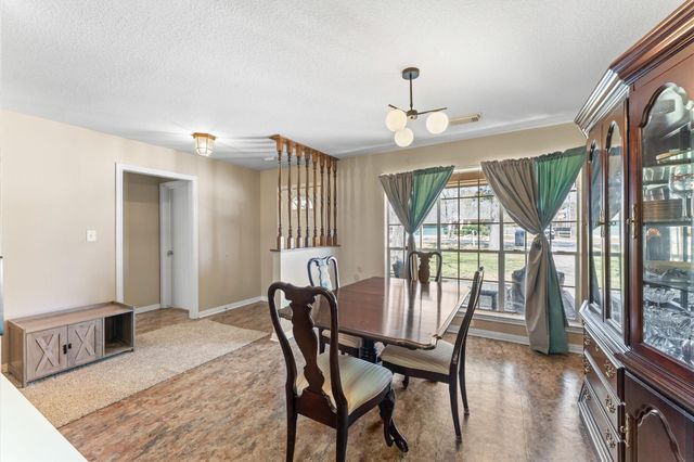 7307 Nickaburr Creek Drive, Magnolia, TX 77354