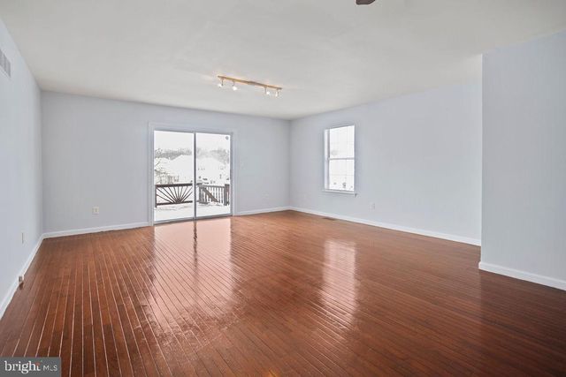 221 VERCELLI DR, Bear, DE 19701