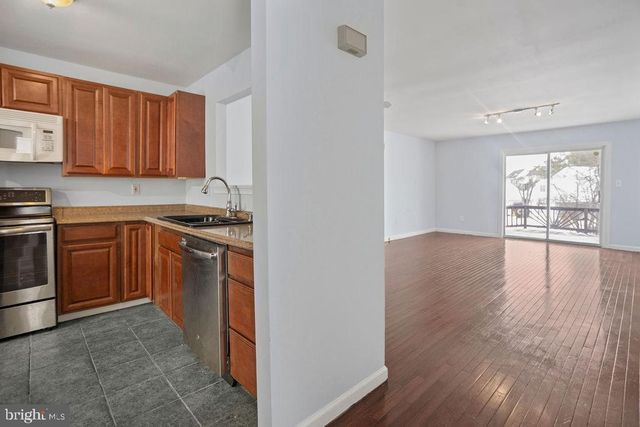 221 VERCELLI DR, Bear, DE 19701