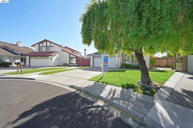 32808 Oakdale Ct, Union City, CA 94587