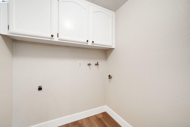 32808 Oakdale Ct, Union City, CA 94587