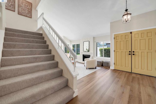 32808 Oakdale Ct, Union City, CA 94587