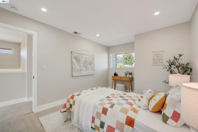 32808 Oakdale Ct, Union City, CA 94587
