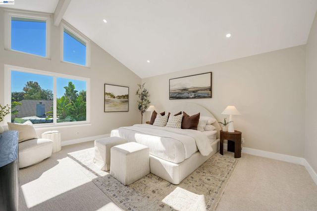 32808 Oakdale Ct, Union City, CA 94587