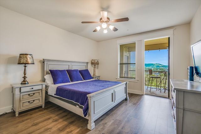 17800 Edgewood WAY 301, Jonestown, TX 78645