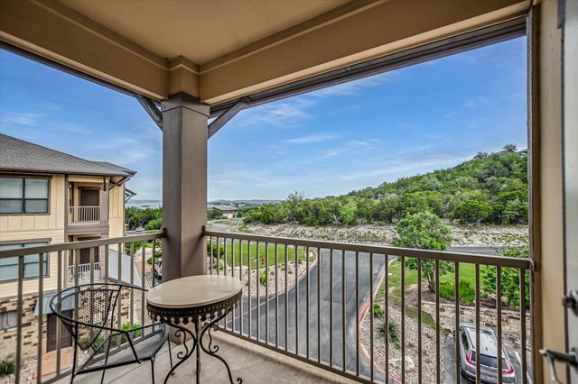 17800 Edgewood WAY 301, Jonestown, TX 78645