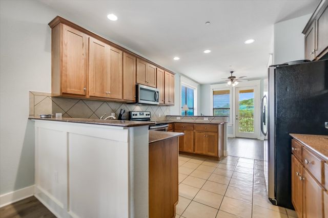 17800 Edgewood WAY 301, Jonestown, TX 78645