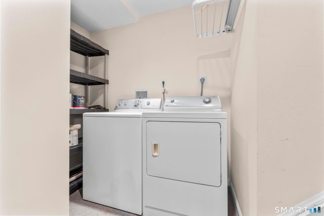 168 Colonial Road apt 6, Stamford, CT 06906