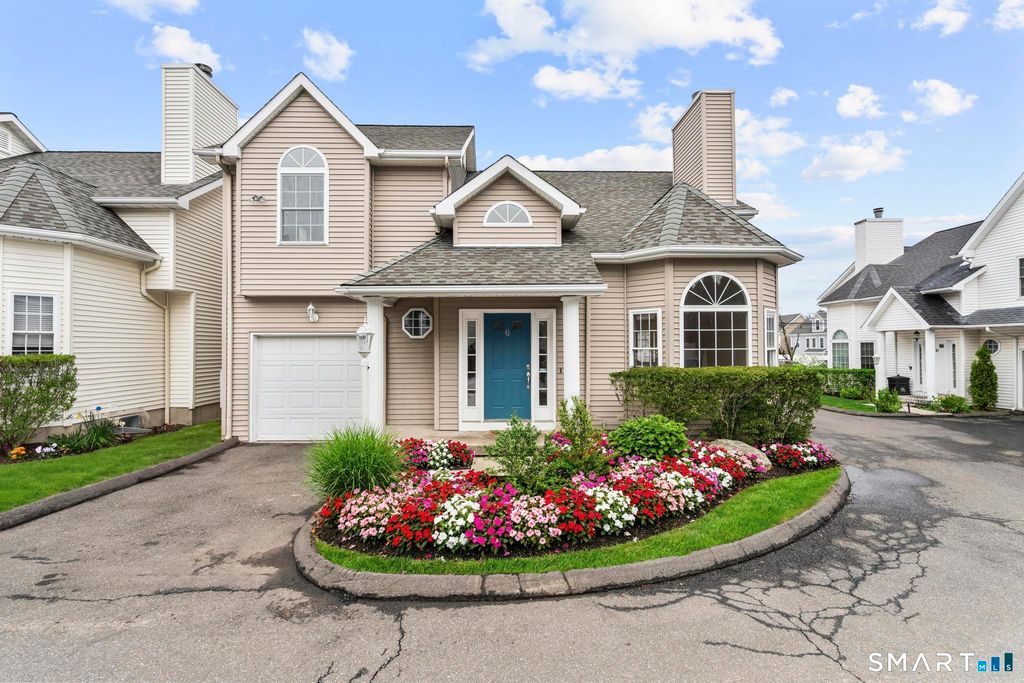 168 Colonial Road apt 6, Stamford, CT 06906