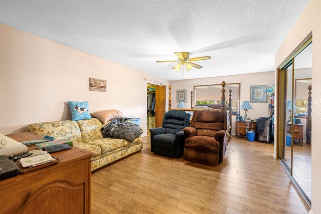 342 Buysman Way, Grants Pass, OR 97526