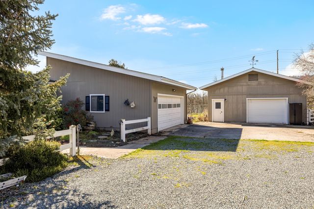 342 Buysman Way, Grants Pass, OR 97526