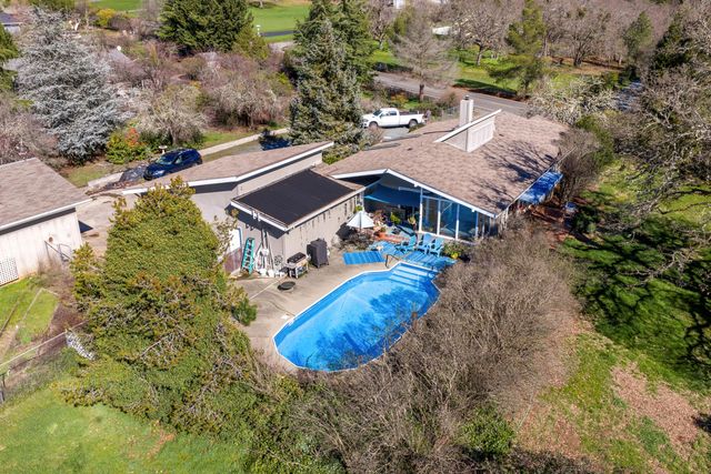 342 Buysman Way, Grants Pass, OR 97526