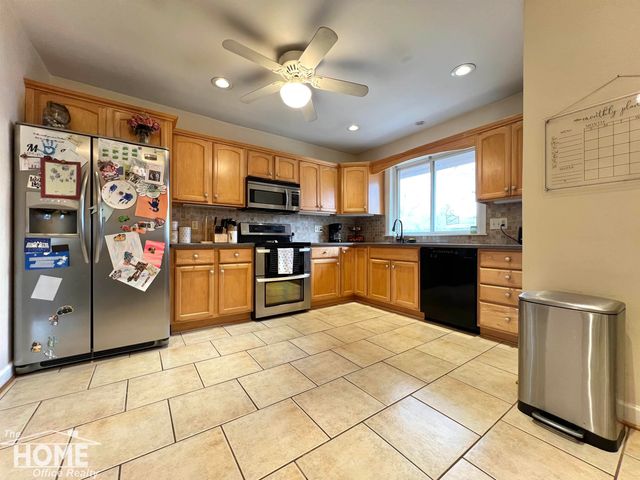 707 W King Street, Owosso, MI 48867