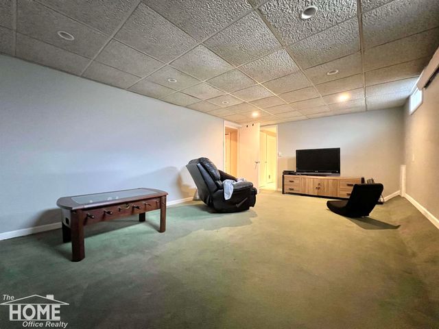 707 W King Street, Owosso, MI 48867