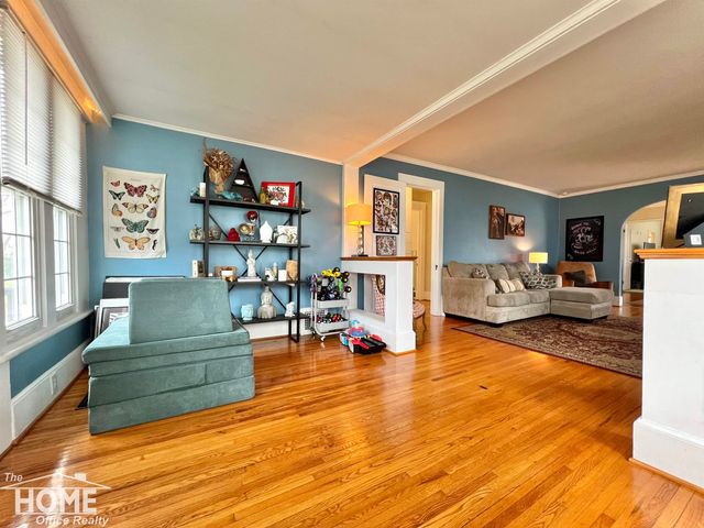 707 W King Street, Owosso, MI 48867