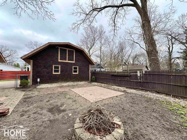 707 W King Street, Owosso, MI 48867