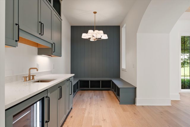 4608 Benton Smith Rd, Nashville, TN 37215