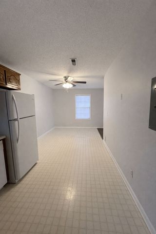 112 Ballygar St Apt C, Clarksville, TN 37043