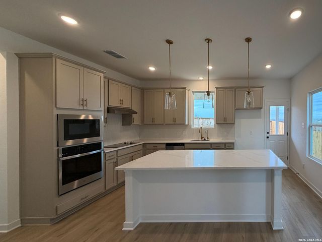 135 Peeps Ct., Adkins, TX 78101