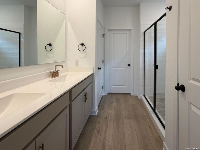 135 Peeps Ct., Adkins, TX 78101