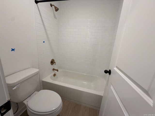 135 Peeps Ct., Adkins, TX 78101